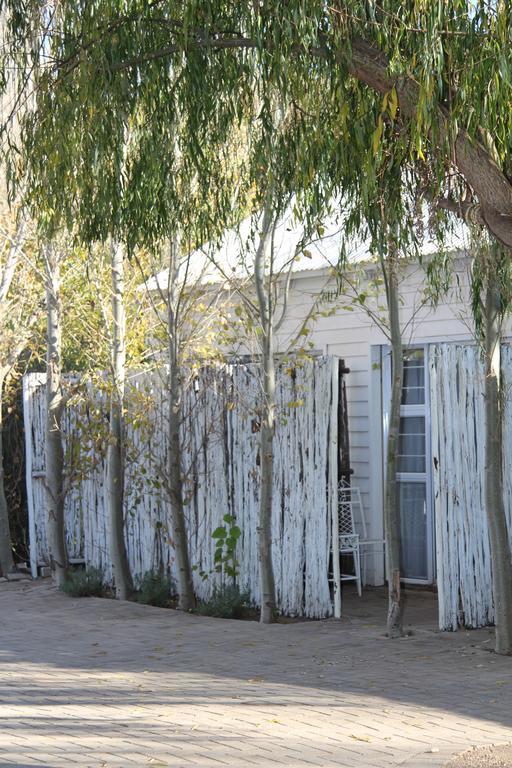 Indigo Moon Guesthouse Lichtenburg Exteriör bild