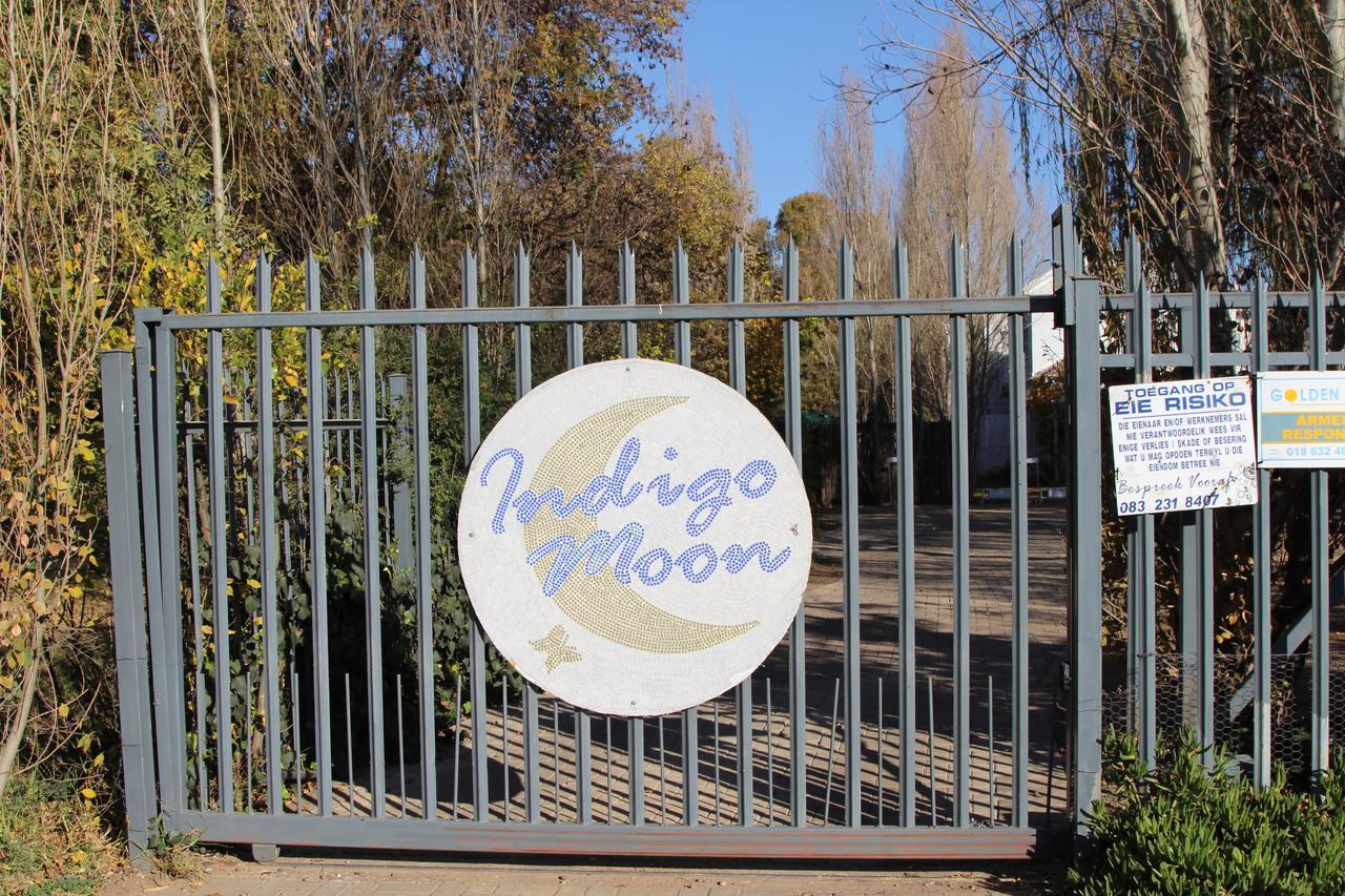 Indigo Moon Guesthouse Lichtenburg Exteriör bild